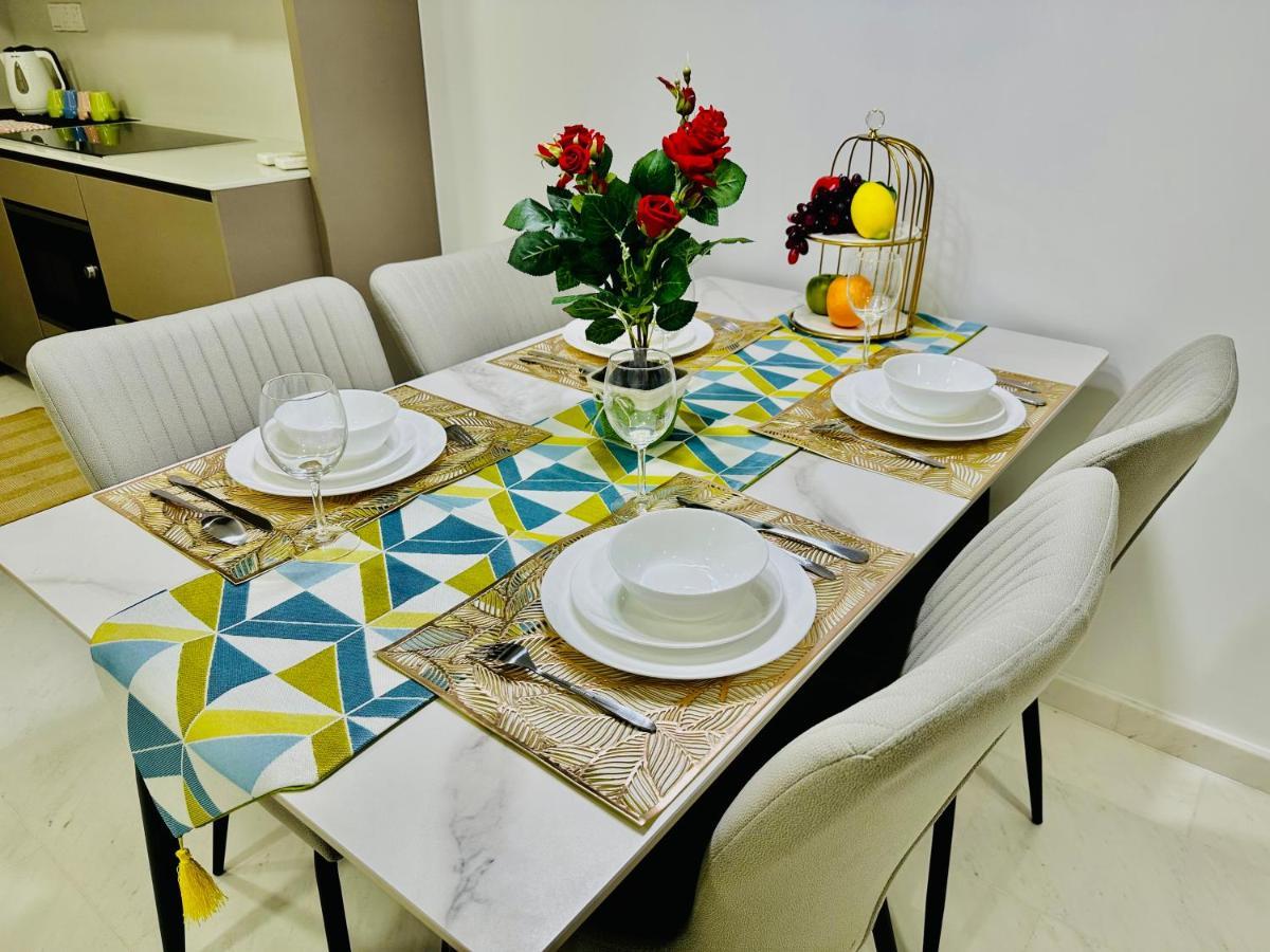 Pangsapuri Eaton Suites By The Rt Group *